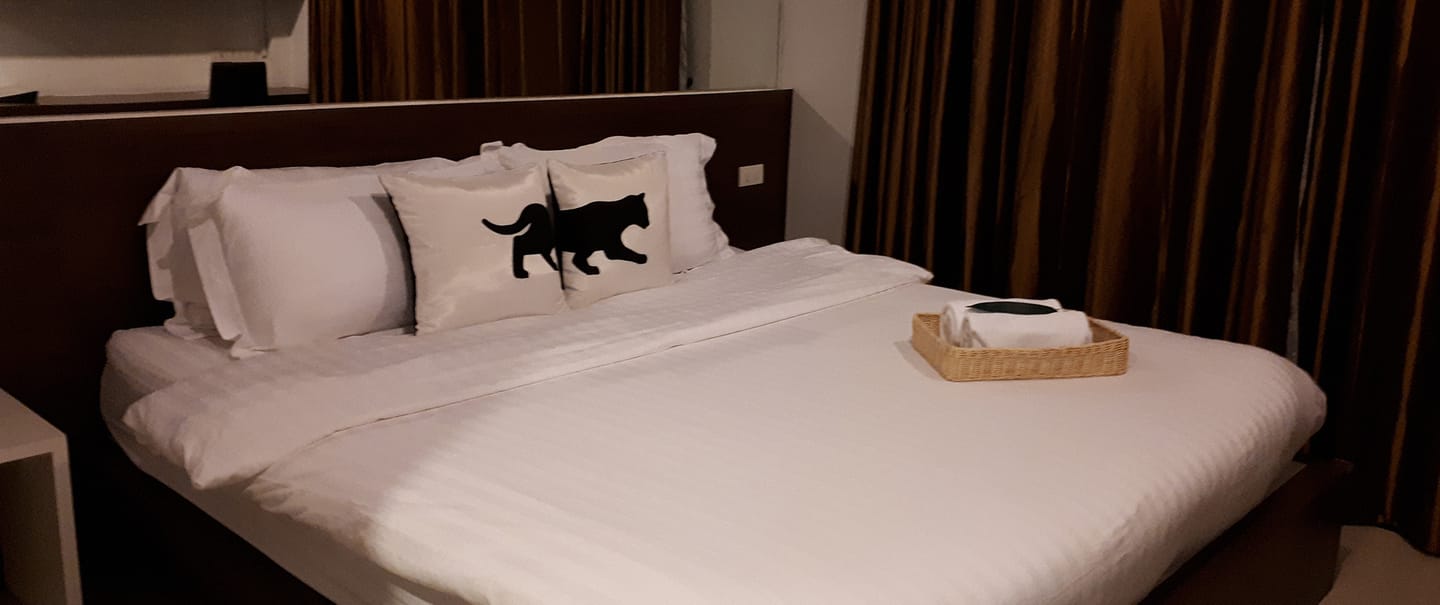 Bed by City Surawong Patpong